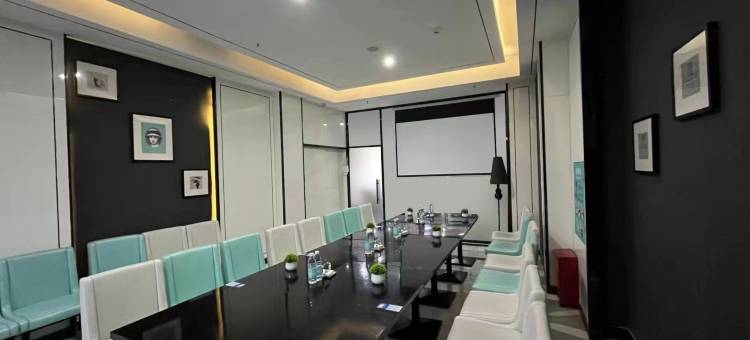 希岸·轻雅酒店(厦门嵩屿码头海沧湾店)图片