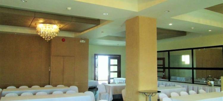 Marianne Suites Hotel by RedDoorz图片