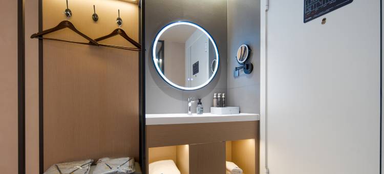 艾特摩高电竞酒店(亳州万达广场店)图片