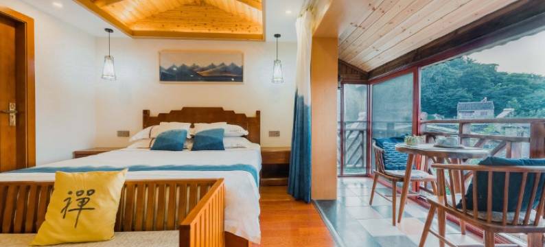 贵阳紫日醉缬手作观景民宿(青岩古镇北门店)图片