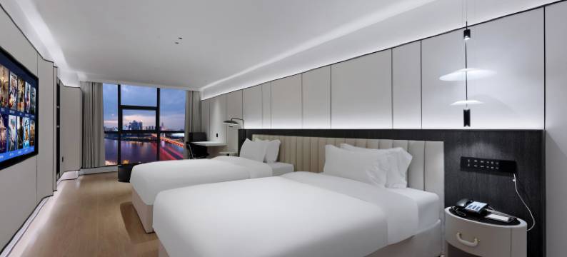 重庆 Holiday Riverside 假日江畔酒店(解放碑洪崖洞店)图片