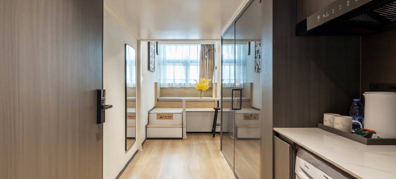 璞影巨幕酒店(厦门湖里万达店)图片