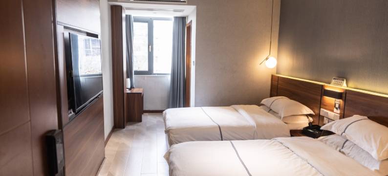 黑白格轻奢自助民宿图片