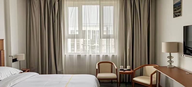 和静兴圣宾馆图片