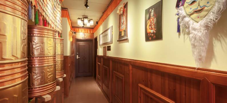 海螺沟玛阿洛磨途藏式民宿(磨西镇游客中心店)图片