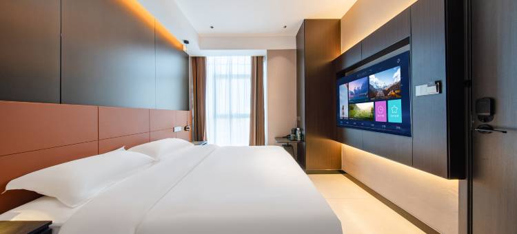 梧栖酒店(乌鲁木齐站北广场店)图片