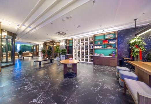 Binhe International Hotel (Dunhuang Night Market) Hotel Overview