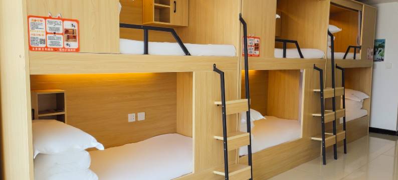 三只猫青年旅社(四川音乐学院店)图片