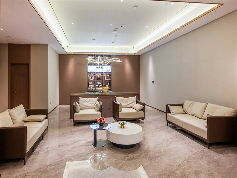 白玉兰酒店(石家庄学苑路木兮里购物公园店)图片