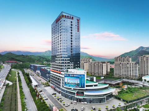 维也纳酒店(承德下板城华明服务外包产业园店)