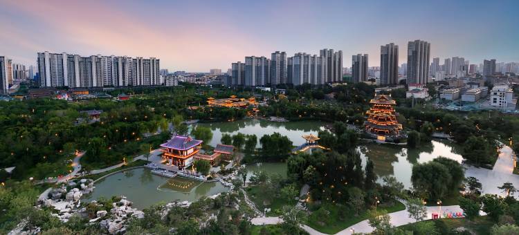 众春雅居酒店(定州古城万达广场店)图片