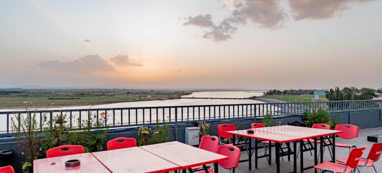 话西游酒店(乌海东站高铁站店)图片