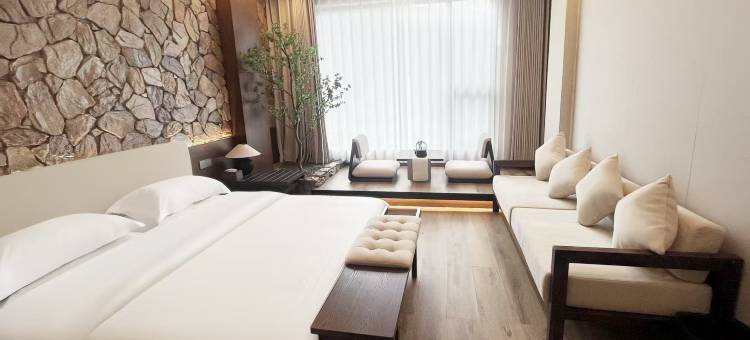 理塘花栖云谷酒店(然日卡村店)图片