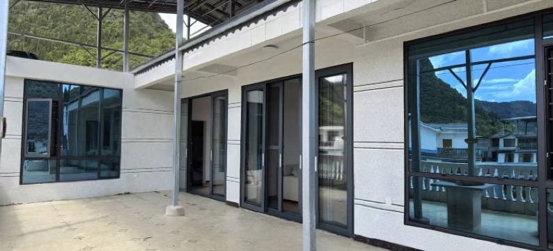 兴义邻峰山舍民宿图片