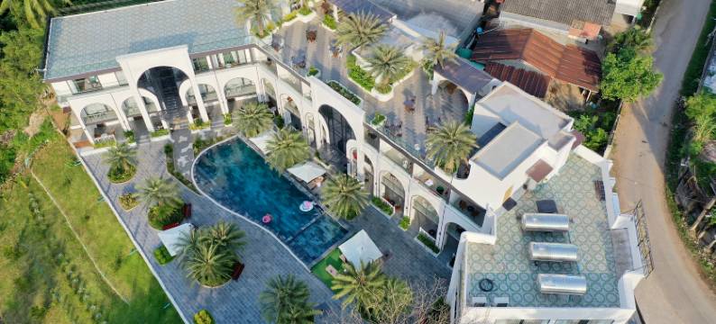 日出山景度假村(Sunrise Mountain View Resort)图片