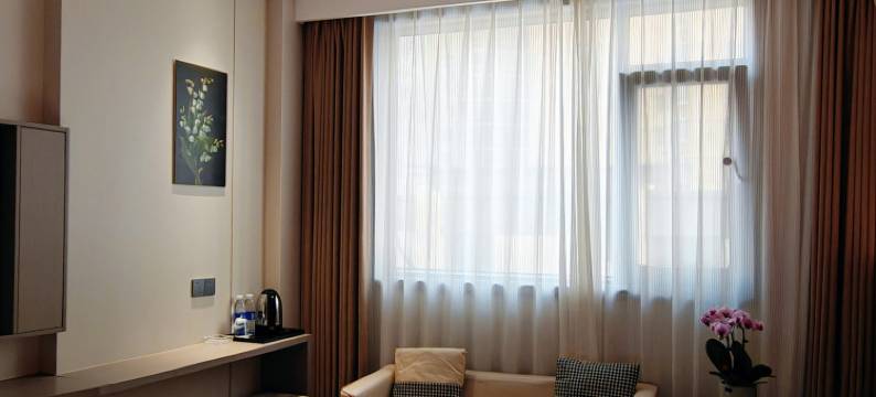 轻住酒店·至喜精品酒店(徐州苏宁广场徐医附院店)图片