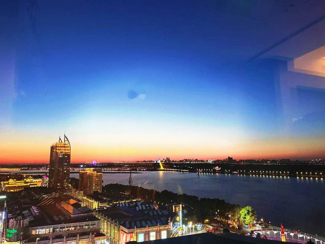 哈尔滨中央大街美仑美奂酒店图片