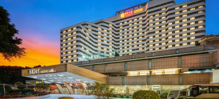 广东大厦酒店(广州北京路步行街纪念堂地铁站店)图片