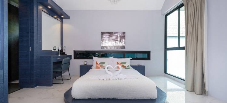 位于拉古纳地区帕萨克的3卧室设计师阁楼别墅度假胜地(Designer Loft 3BR Villa Retreat in Pasak, Laguna Area)图片