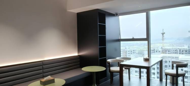 美拉酒店(遂宁万象汇店)图片