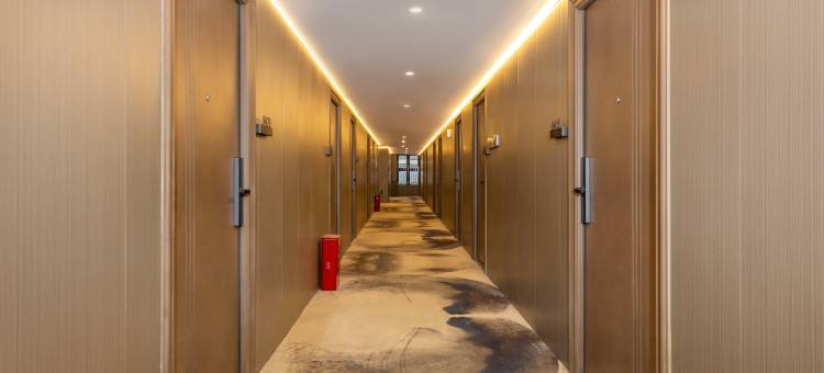 郑州华诗顿酒店(大学南路荆胡地铁站店)图片