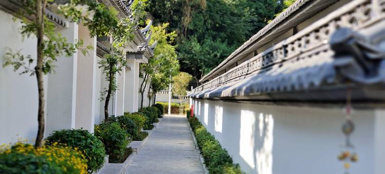 橄榄河热泉酒店图片