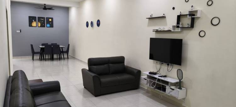 My Homestay Sitiawan Astronaut Space House 8 pax图片
