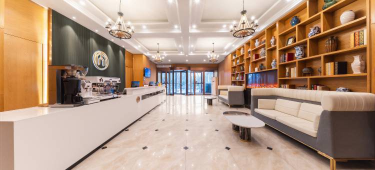 柏纳酒店(奎屯驿马巷旅游文化街区市政府店)图片