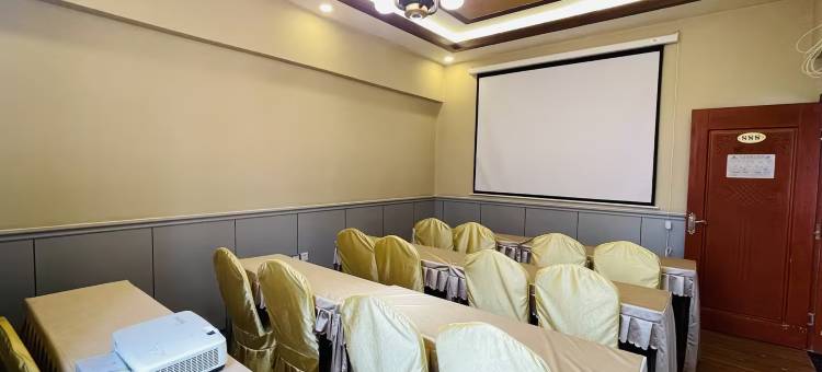 瑞希·澜岸酒店(甘孜县格萨尔王城景区|白塔公园景区店)图片