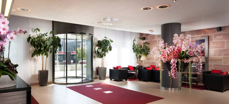 纽伦堡市沃德赛诺维娜酒店(Novina Hotel Woehrdersee Nuernberg City)图片