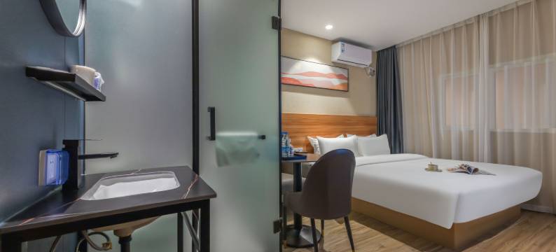 至兰居酒店(宁波鄞州万达广场店)图片