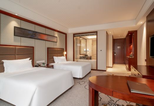 NANHU HOT SPRING INTERNATIONAL HOTEL Hotel Overview