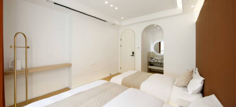 DDHouse·泳池观景设计美学民宿(朱家尖蜈蚣峙码头机场店)图片