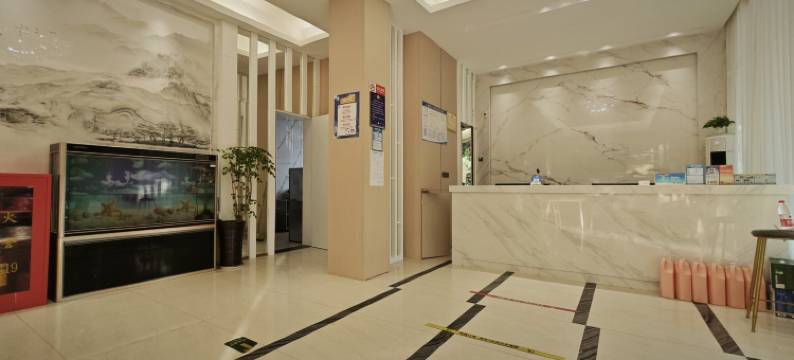 亭枫商务酒店(临海灵湖景区店)图片