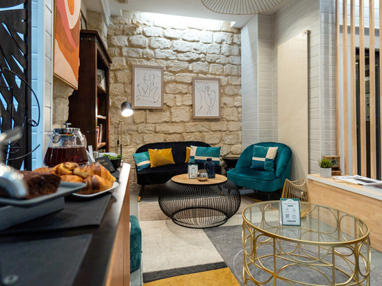 巴黎白丁香酒店