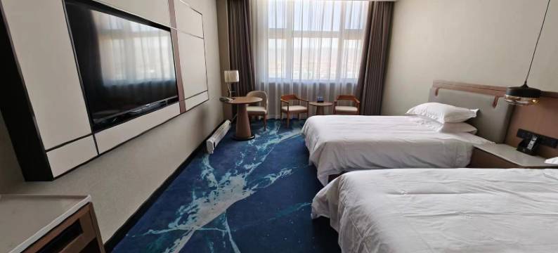 赛里木湖中亚全纳酒店图片