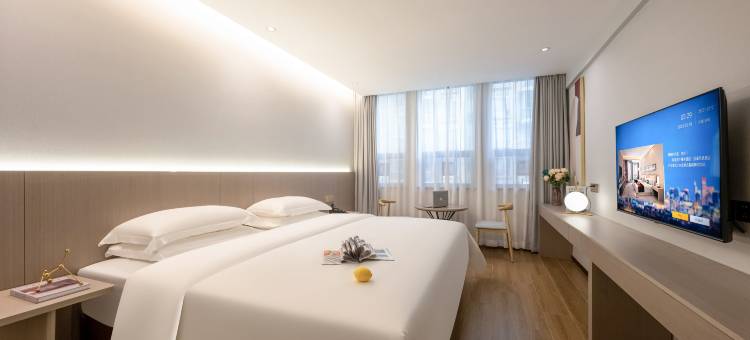 窝趣服务式公寓酒店(深圳红岭地铁站店)图片