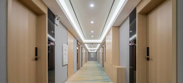 蓝鲸酒店(火车站店)图片