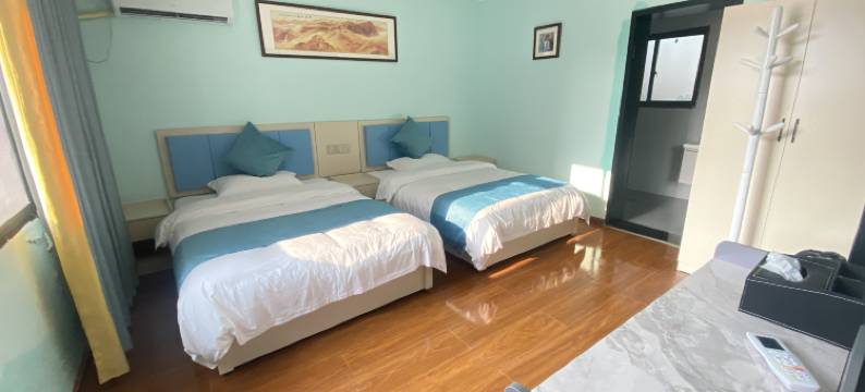 元宝杜鹃庄园(百里杜鹃风景区店)图片