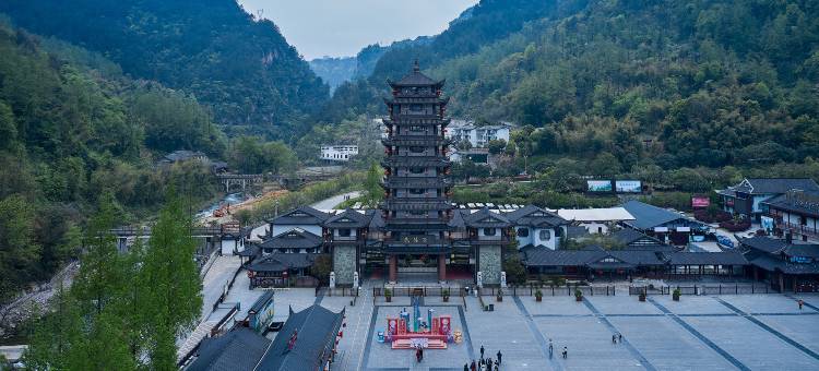 武陵源云野酒店(森林公园标志门店)图片