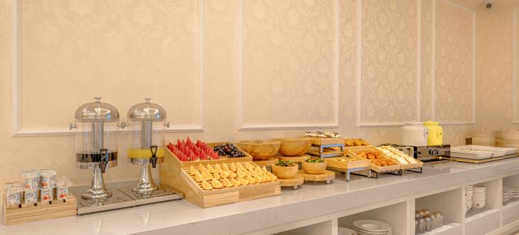 柏丽艾尚国际酒店(瑞丽财富广场彩云城店)图片