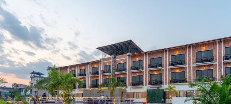 奇特旺市中心酒店(Chitwan Midtown Hotel)图片