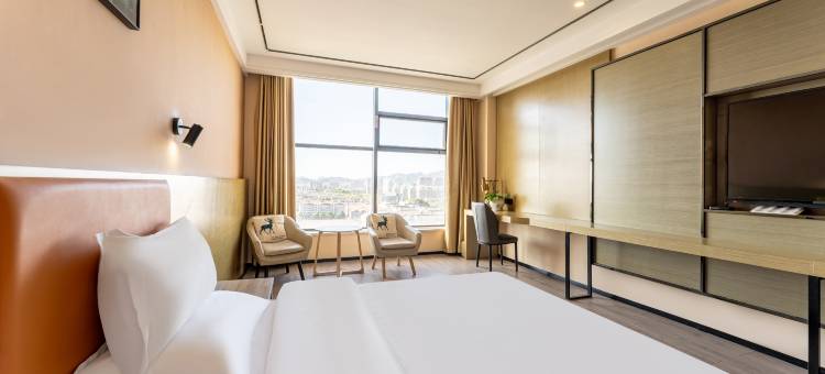 艺龙安云酒店(招远温泉路振华商厦店)图片