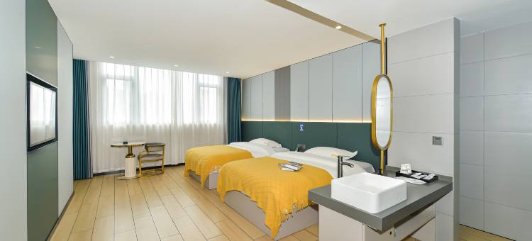 威宁天牧路家酒店(草海火车站明珠大道店)图片