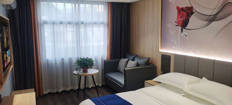 镇巴德林商旅酒店图片