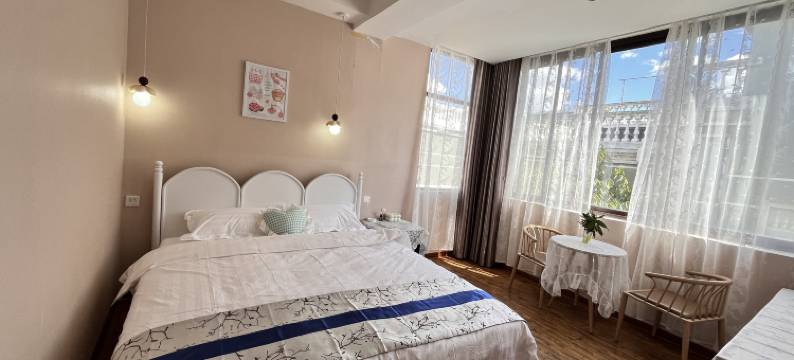 林芝越居凡尘客栈图片