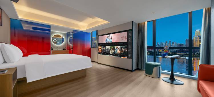 欢漫高空江景酒店(重庆洪崖洞解放碑步行街店)图片