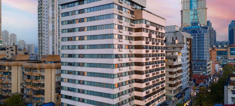 柏曼酒店(武汉江汉路步行街江汉路地铁站店)图片