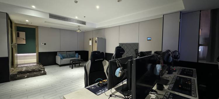 爱电竞酒店(苏州观前街平江路店)图片