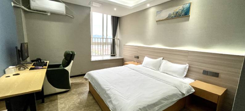 逸家电竞酒店(金堂大学城店)图片